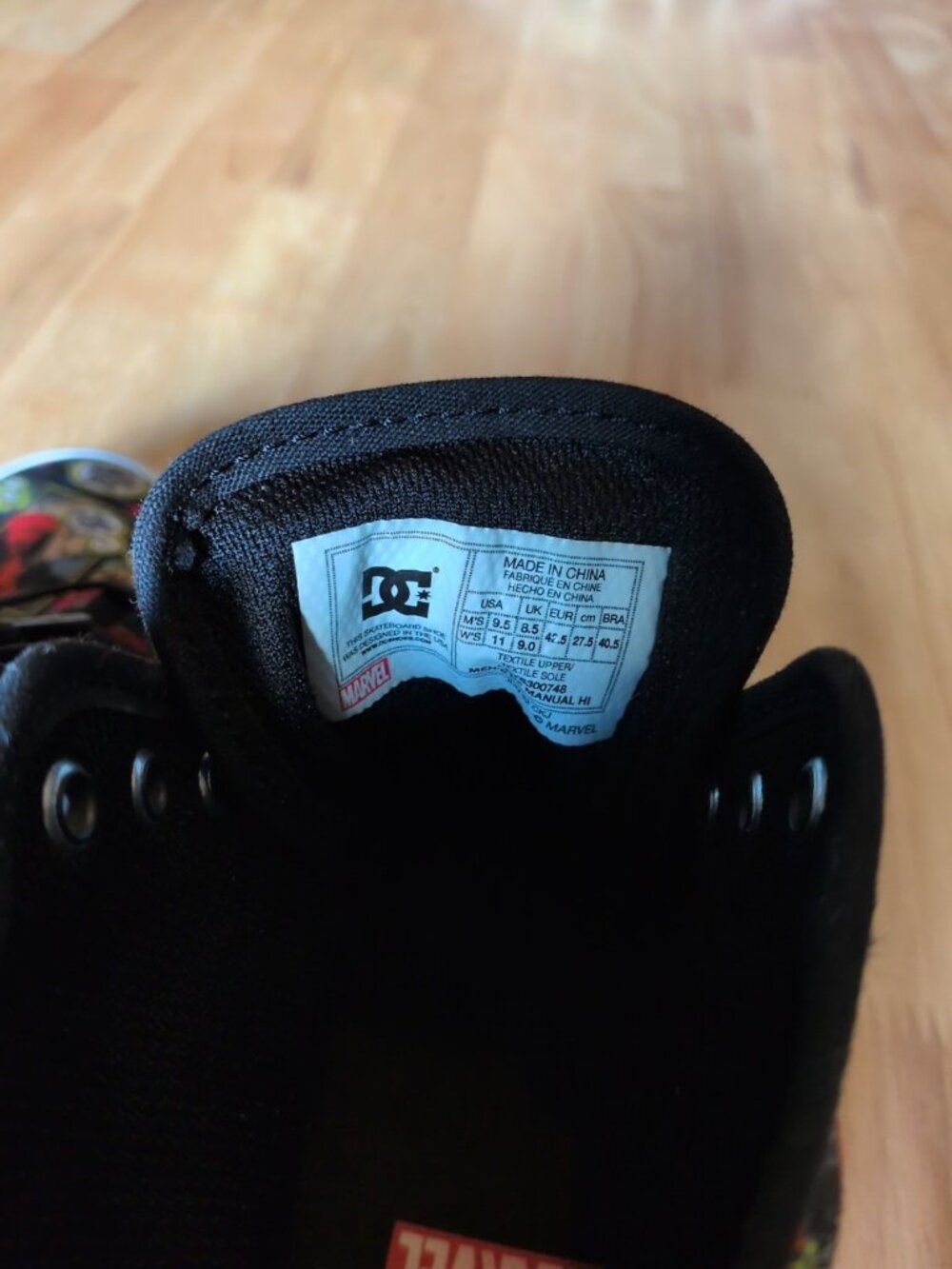 DC Shoes Marvel Deadpool Collab Mens Size 9.5 or Womens size 11 - Picture 4 of 6